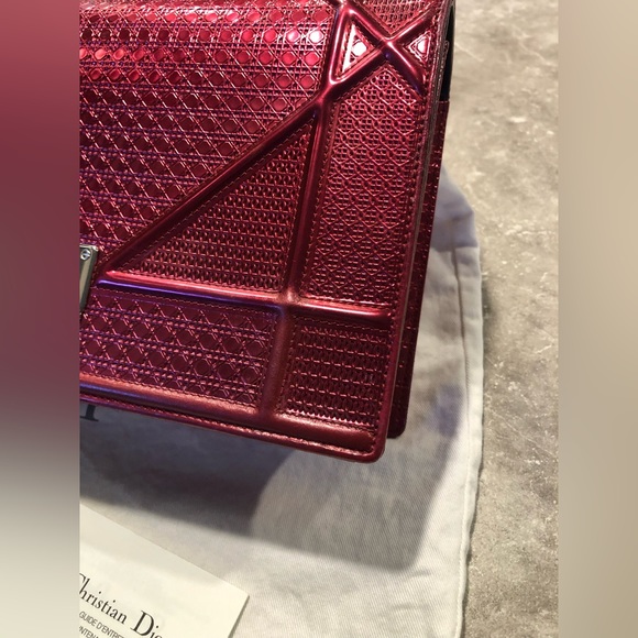 Authentic Dior Diorama Medium Bag - Picture 3 of 13